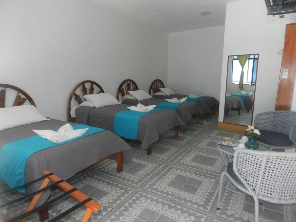 Hostal Gardner Galapagos Puerto Ayora  Exterior photo