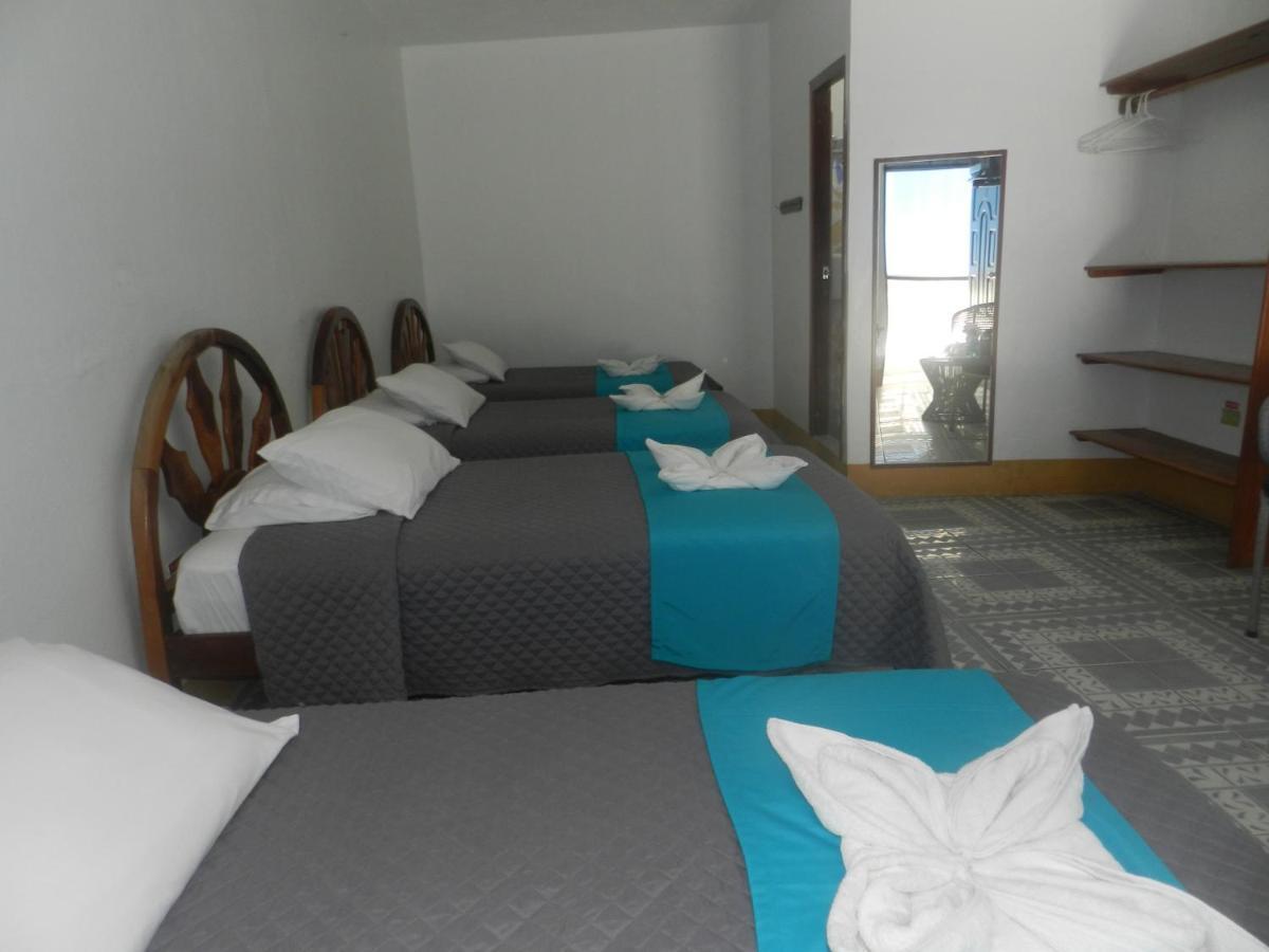 Hostal Gardner Galapagos Puerto Ayora  Exterior photo